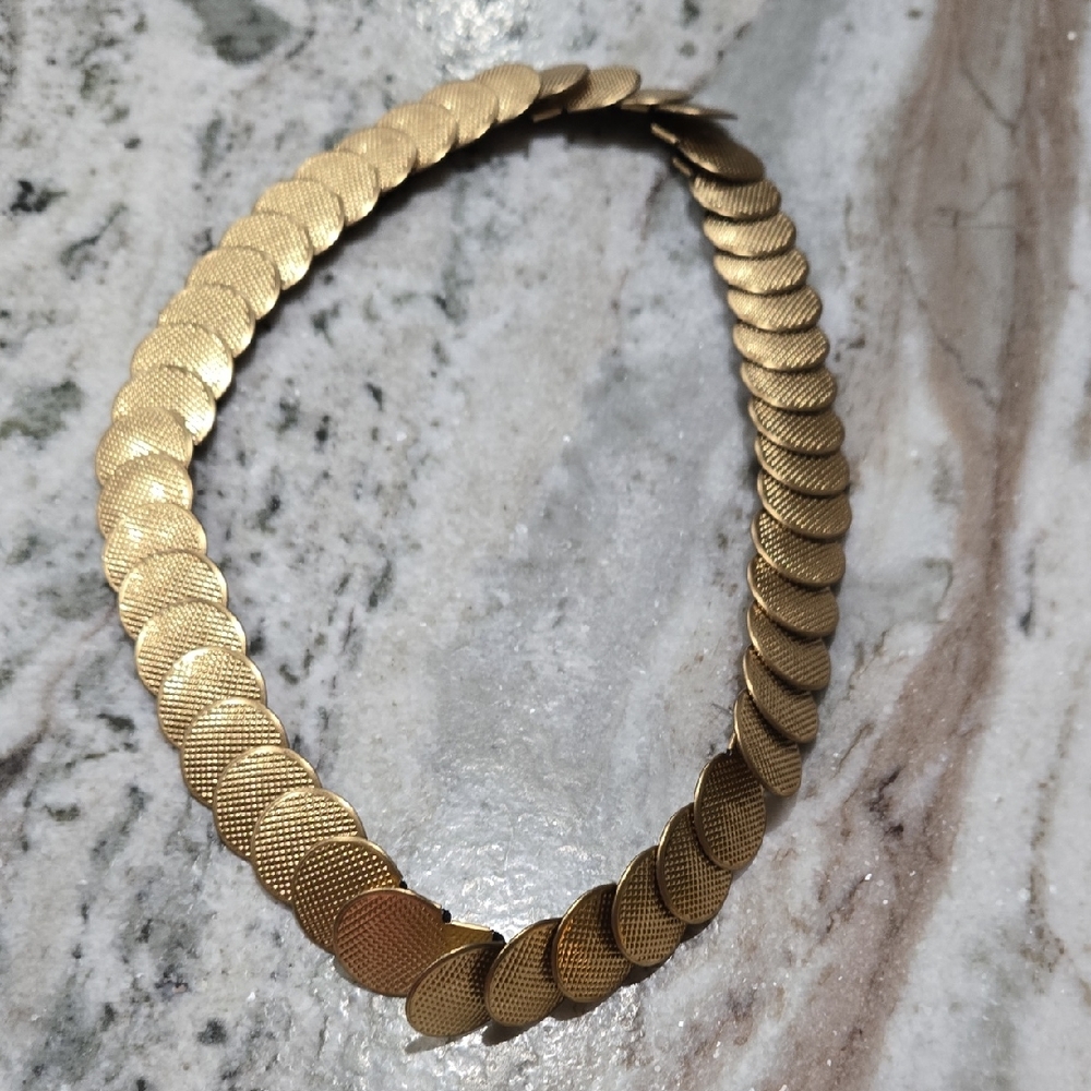 Vintage Concho Belt Womens Size 23” Gold Bronze Tone Elastic 1.” Wide